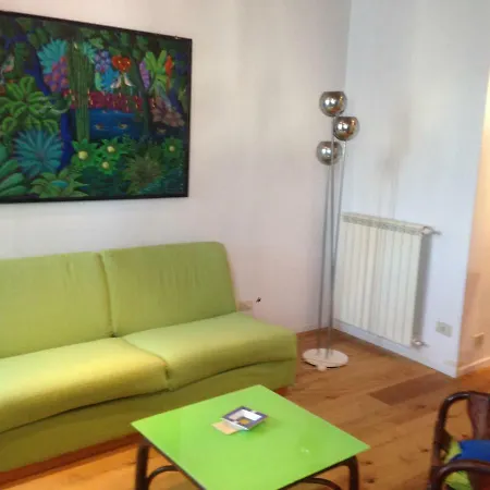 The Blu And Green Apartment-3